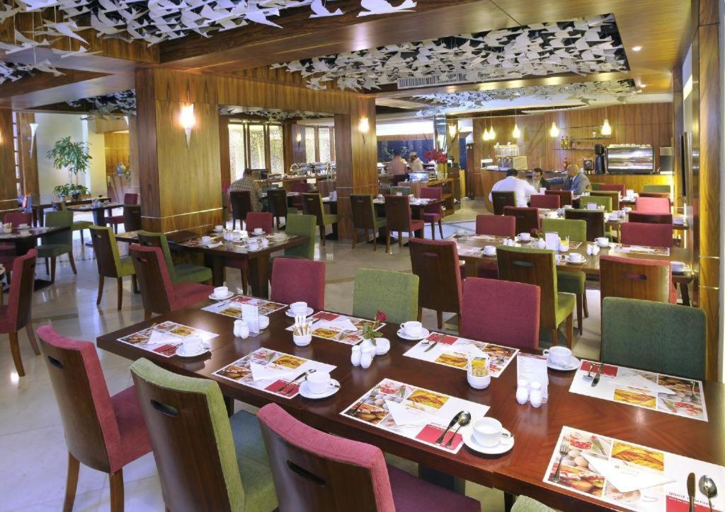 Eastyard Khobar Hotel - Formerly Ramada By Wyndham Khobar Dış mekan fotoğraf
