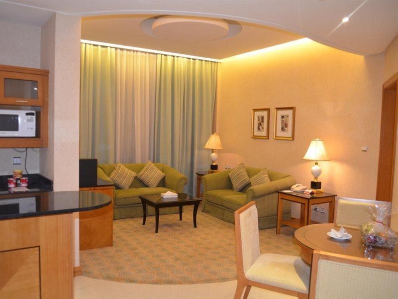 Eastyard Khobar Hotel - Formerly Ramada By Wyndham Khobar Dış mekan fotoğraf