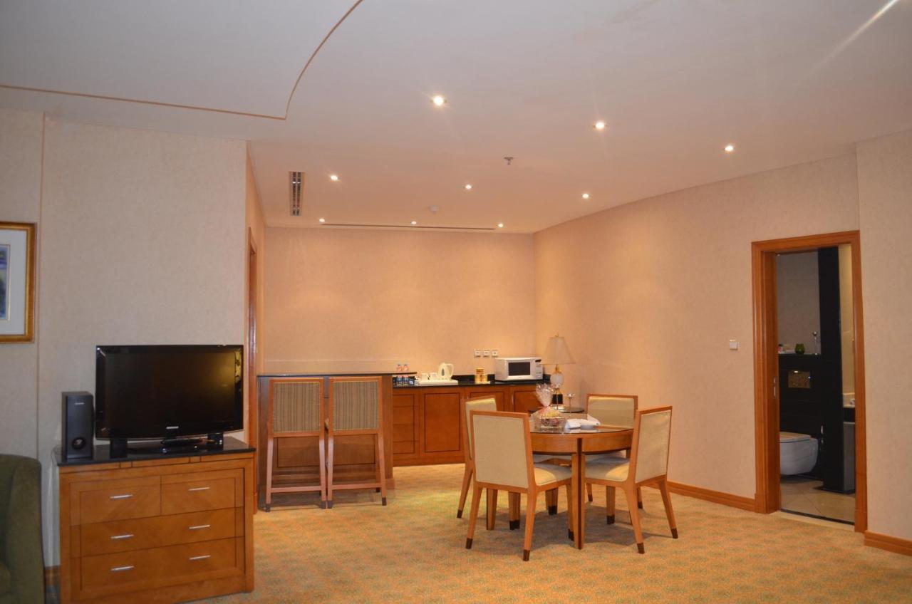 Eastyard Khobar Hotel - Formerly Ramada By Wyndham Khobar Dış mekan fotoğraf