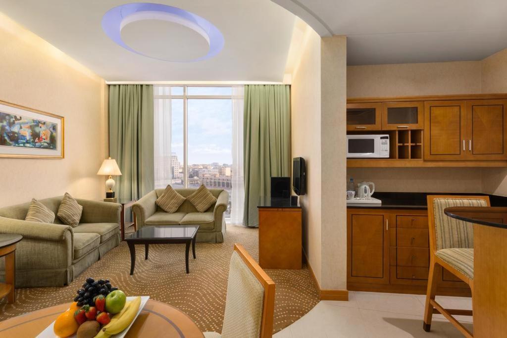 Eastyard Khobar Hotel - Formerly Ramada By Wyndham Khobar Dış mekan fotoğraf