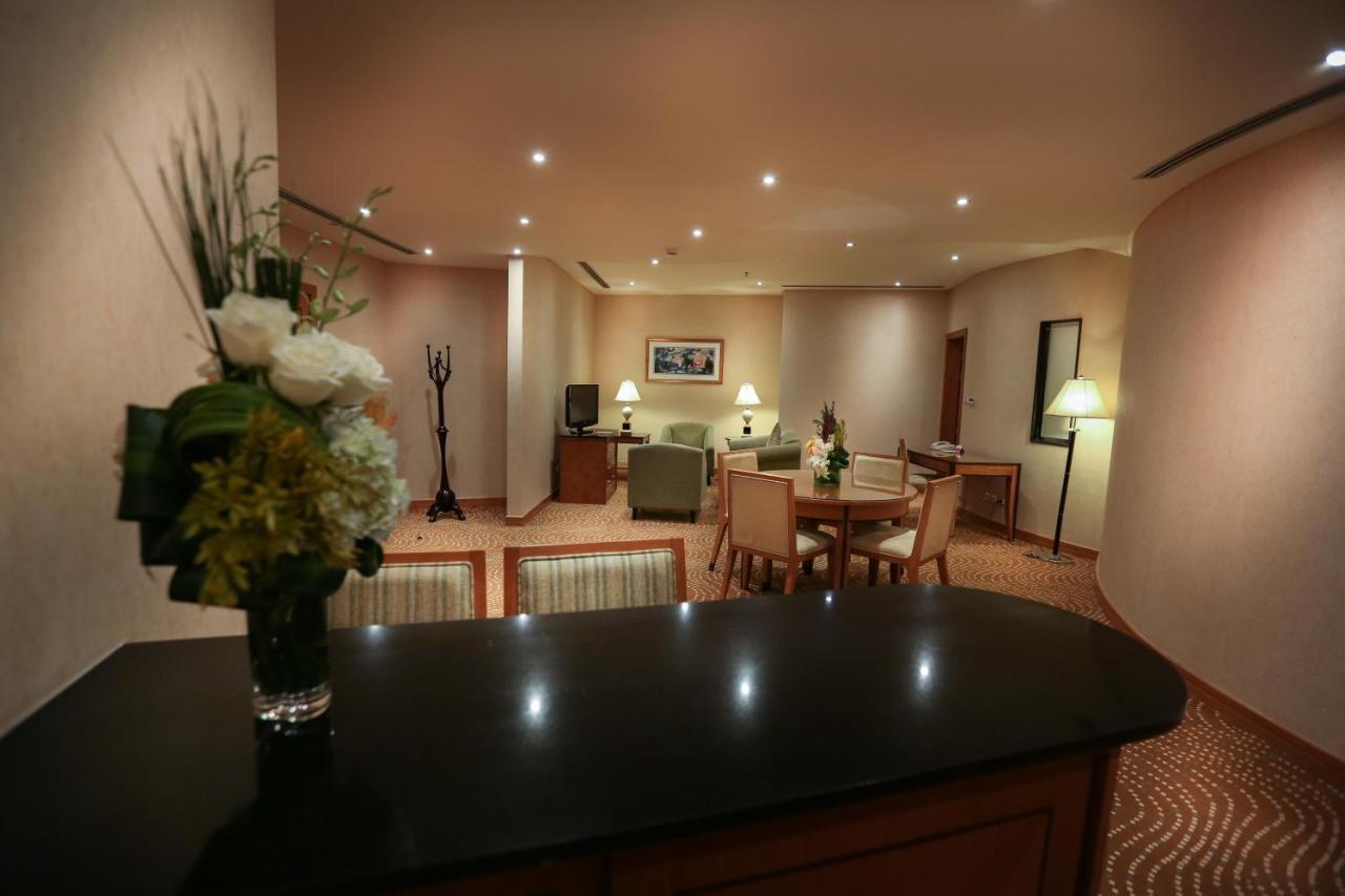 Eastyard Khobar Hotel - Formerly Ramada By Wyndham Khobar Dış mekan fotoğraf
